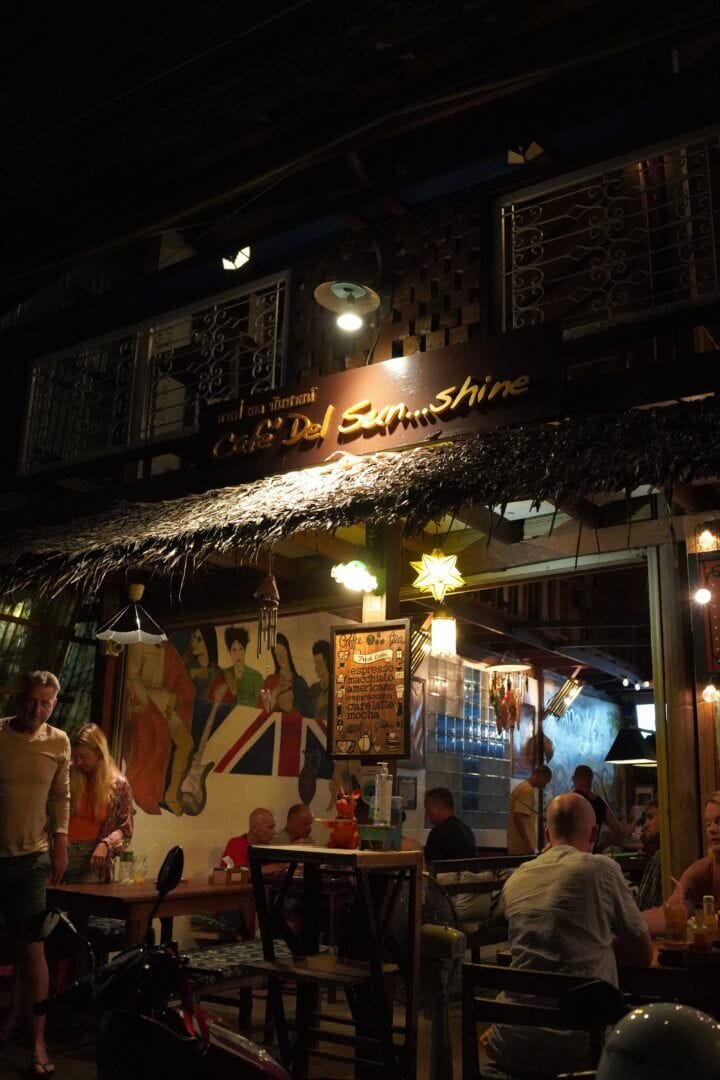 café del sunshine restaurant in Koh Chang